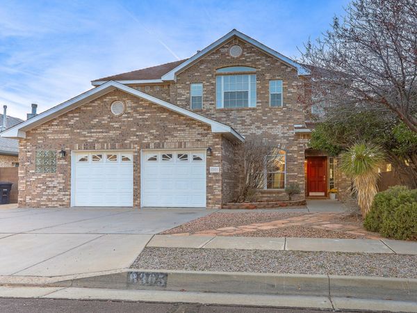 8305 Calle Soquelle NE, Albuquerque, NM 87113