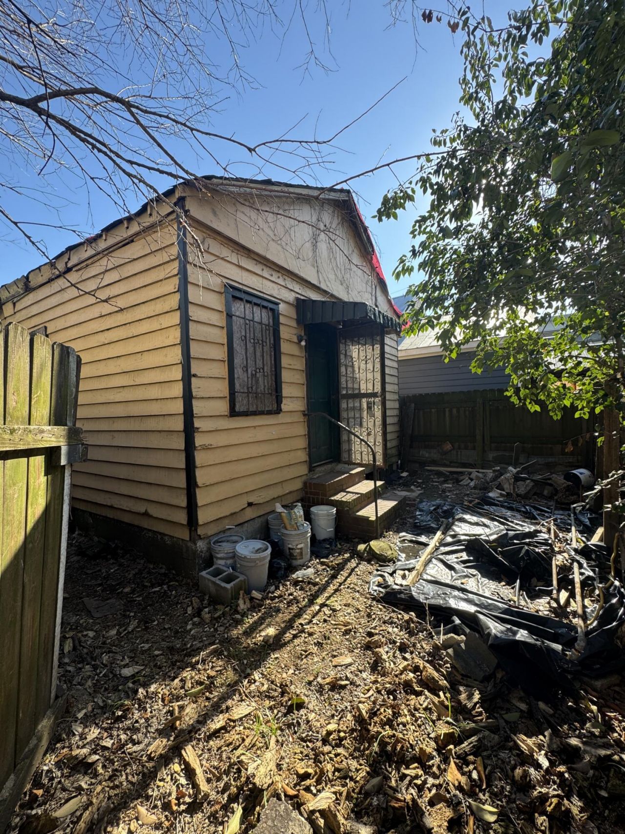 90 Romney Street Photo 4