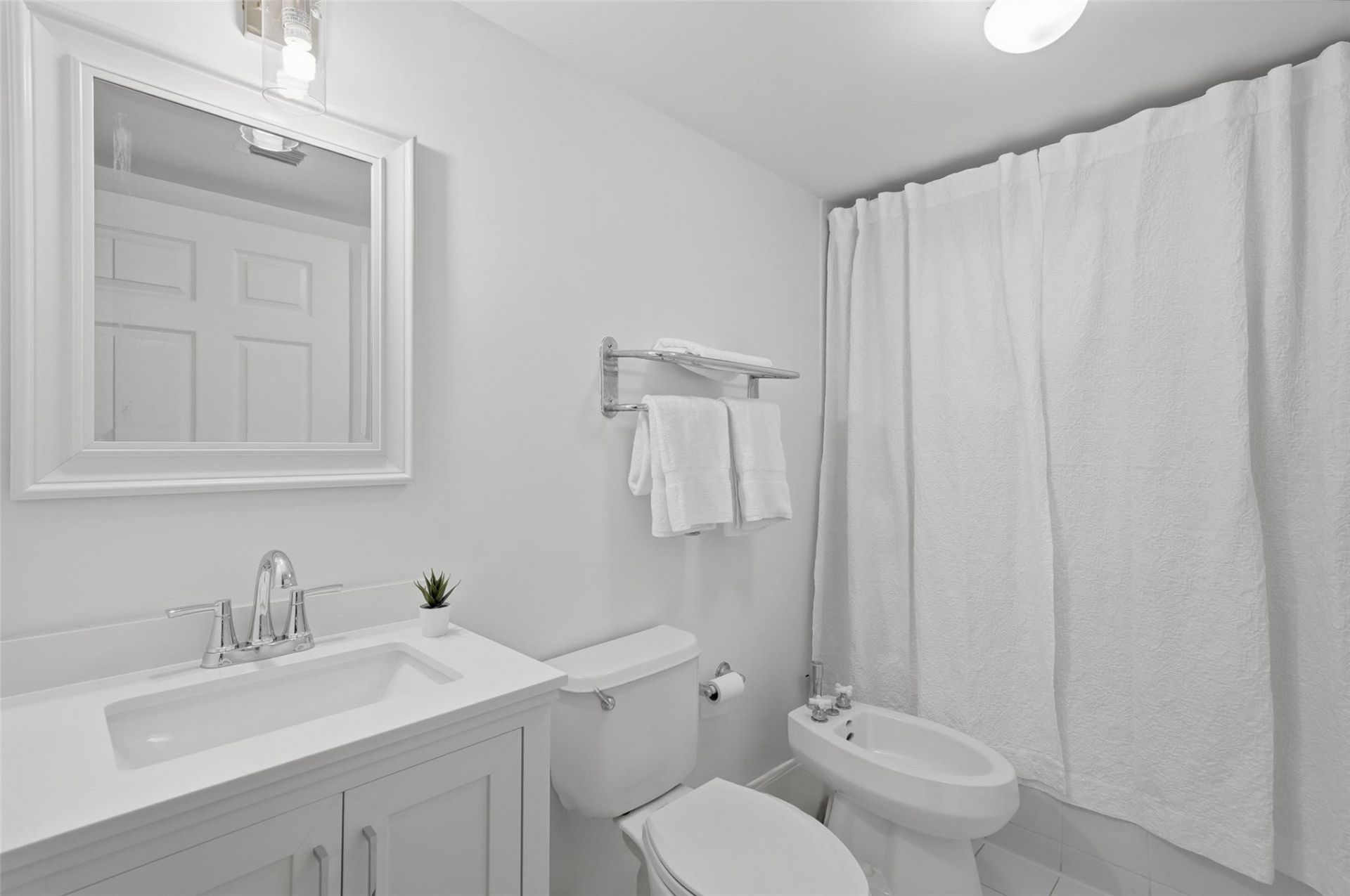 2951 S Bayshore Drive, Unit 315, Miami, FL 33133 Photo