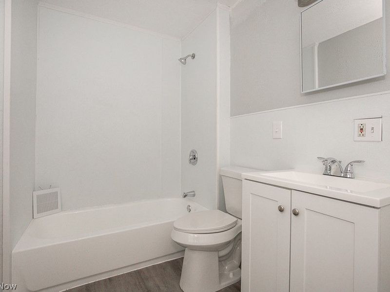 11701 Ablewhite Avenue, Cleveland, OH 44108 Photo 16