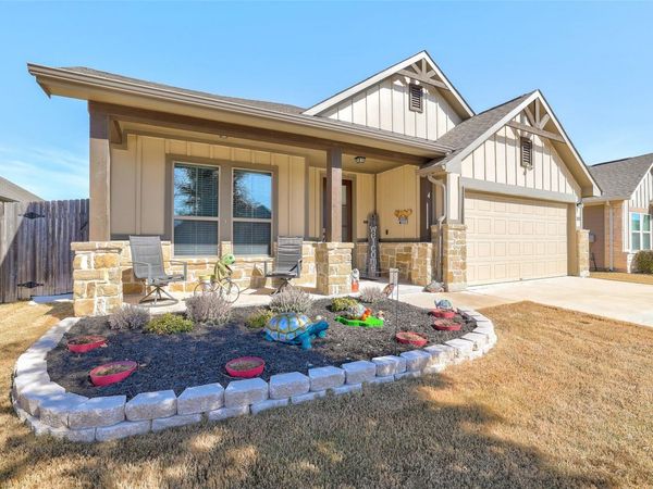 108 Finley ST, Hutto, TX 78634