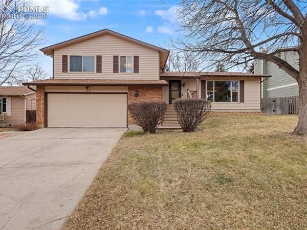 3235 Blue Mountain Way, Colorado Springs, CO 80906