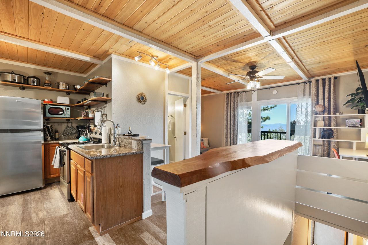 331 Tramway Drive, Unit 16, Stateline, NV 89449 Photo