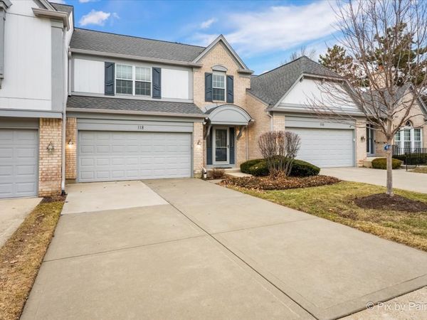 118 Versailles Court, Bloomingdale, IL 60108