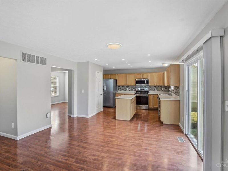 794 Owls Nest Court, Hamilton Twp, OH 45039 Photo 12