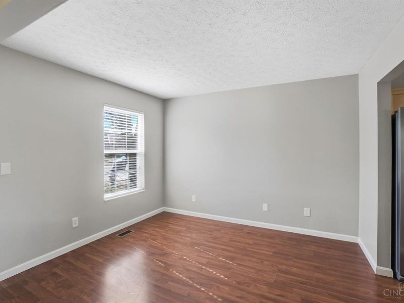 794 Owls Nest Court, Hamilton Twp, OH 45039 Photo 6