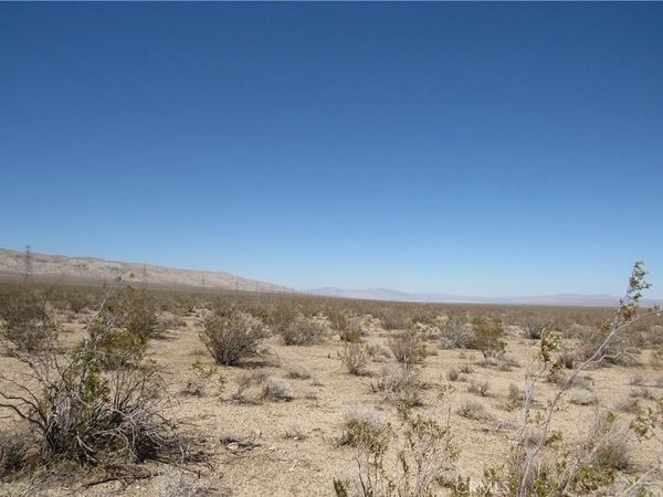 0 225-284-31-00-9, Mojave, CA 93501