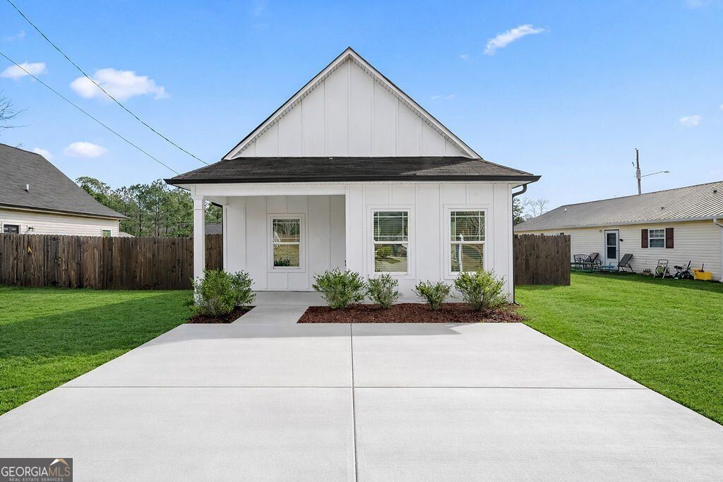 108 Chalfont Circle, Carrollton, GA 30117 Main Photo