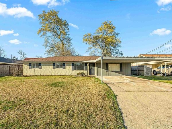 1516 Anita Street, Sulphur, LA 70663