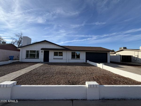 1629 W TARO Lane, Phoenix, AZ 85027