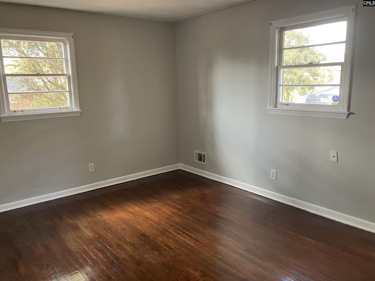 1806 Cheltenham Lane Photo 10