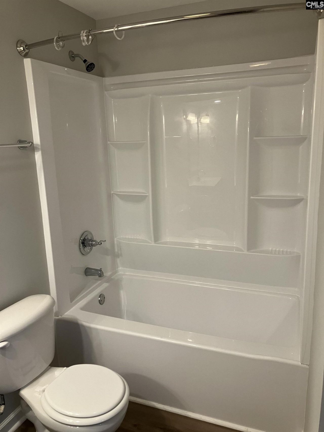 1806 Cheltenham Lane Photo 17