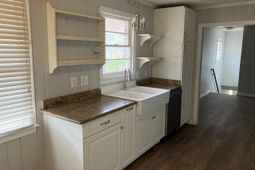 1806 Cheltenham Lane photo 4