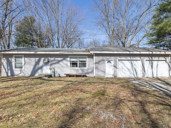 29239 Kauffman Street, Elkhart, IN 46517