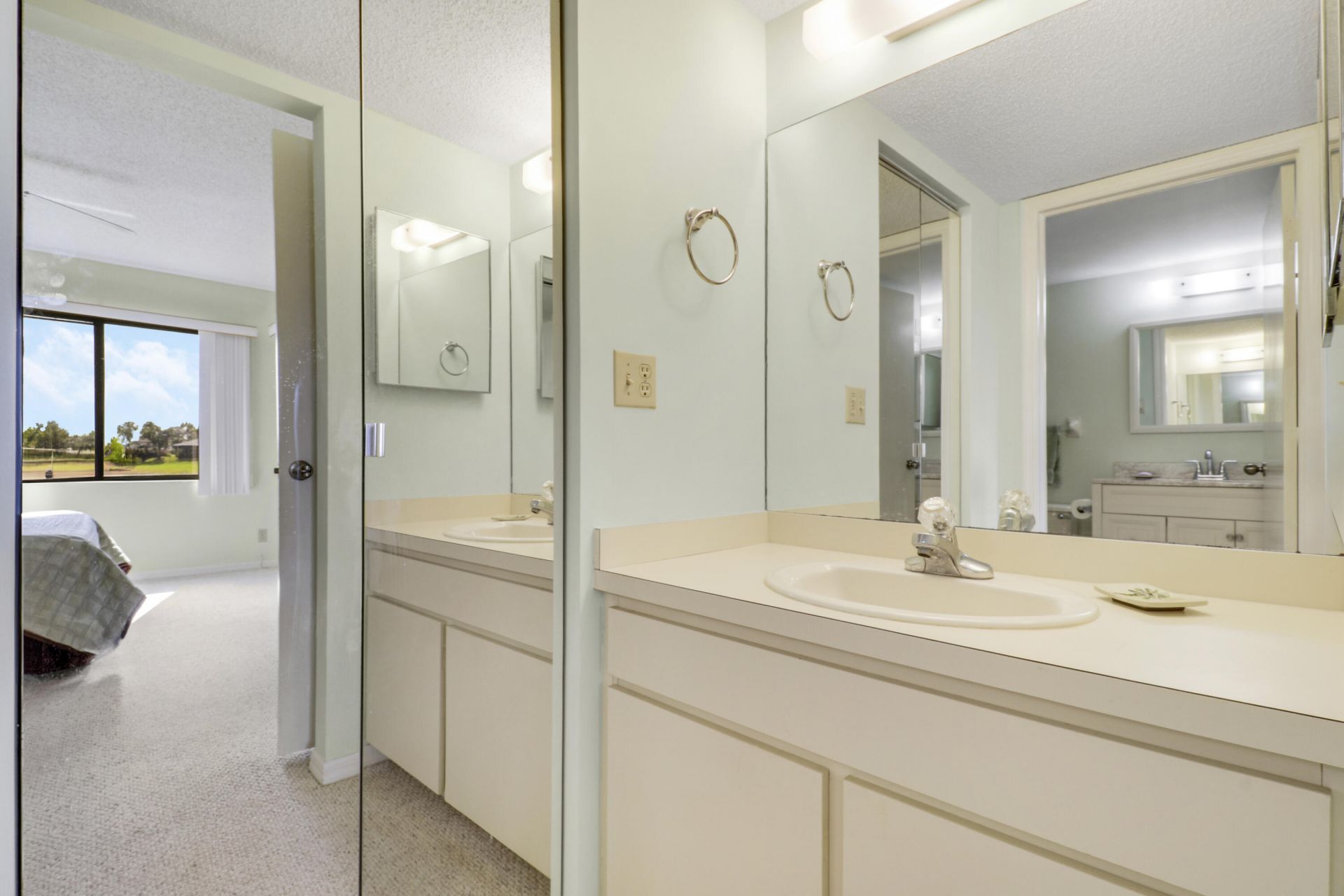 6980 SE Constitution Boulevard, Unit 105, Hobe Sound, FL 33455 Photo