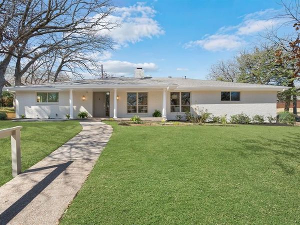 1306 Driftwood Drive, Euless, TX 76040