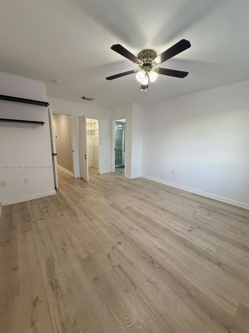 8240 NW 10th St, Unit 10, Miami, FL 33126 Photo