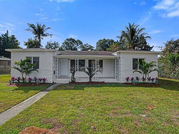 510 NW 105th St , Miami, FL 33150