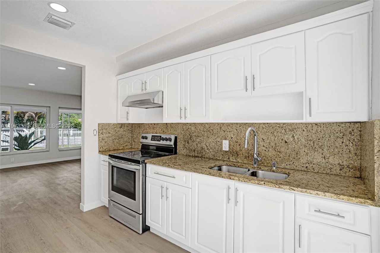 510 NW 105th St , Miami, FL 33150 Photo