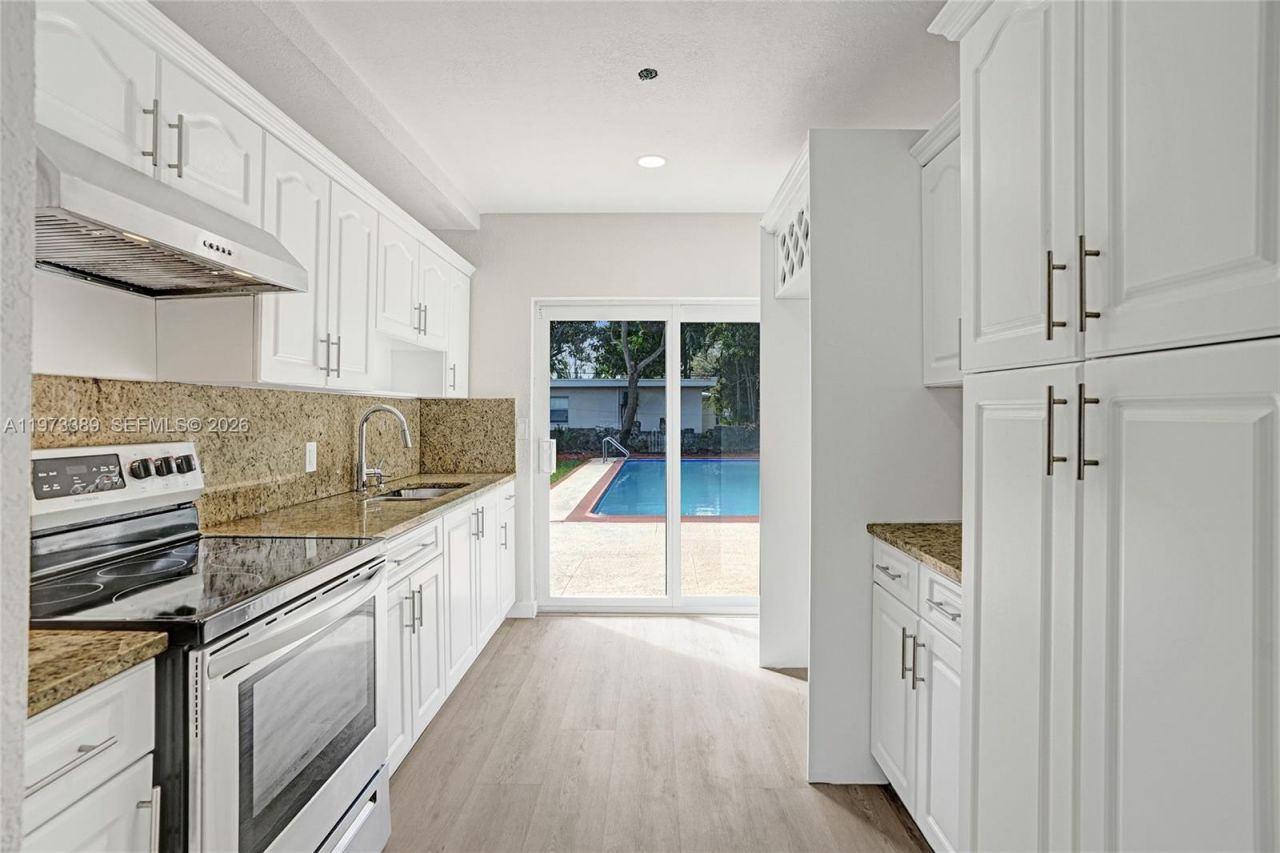 510 NW 105th St , Miami, FL 33150 Photo