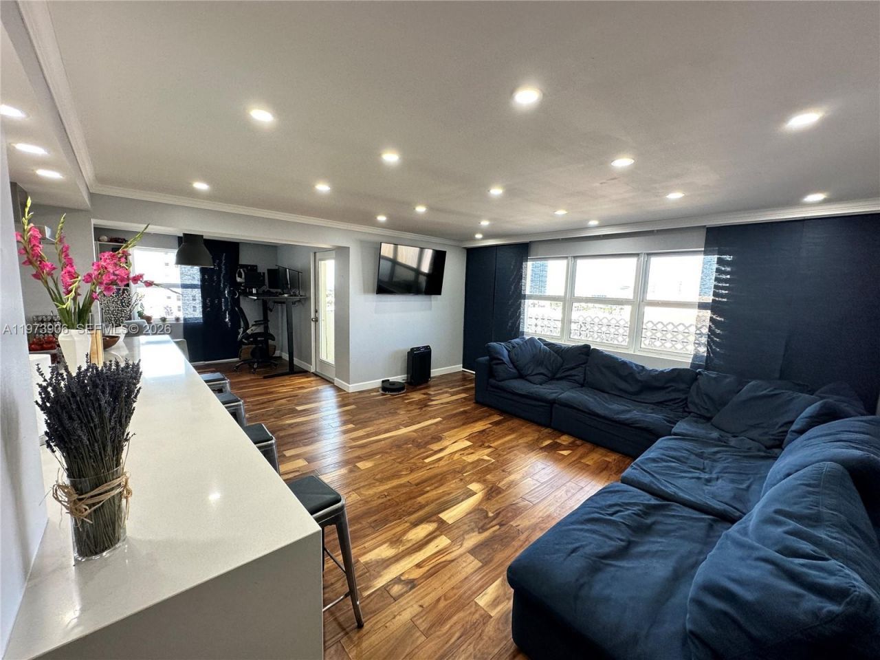 401 Golden Isles Dr , Unit 1013, Hallandale Beach, FL 33009 Photo