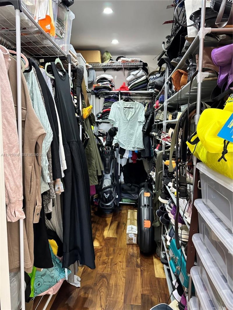 401 Golden Isles Dr , Unit 1013, Hallandale Beach, FL 33009 Photo