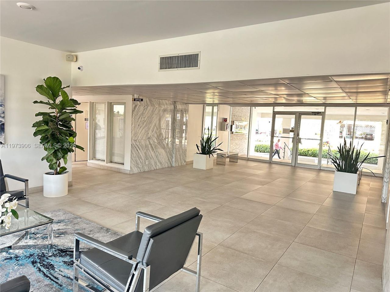 401 Golden Isles Dr , Unit 1013, Hallandale Beach, FL 33009 Photo