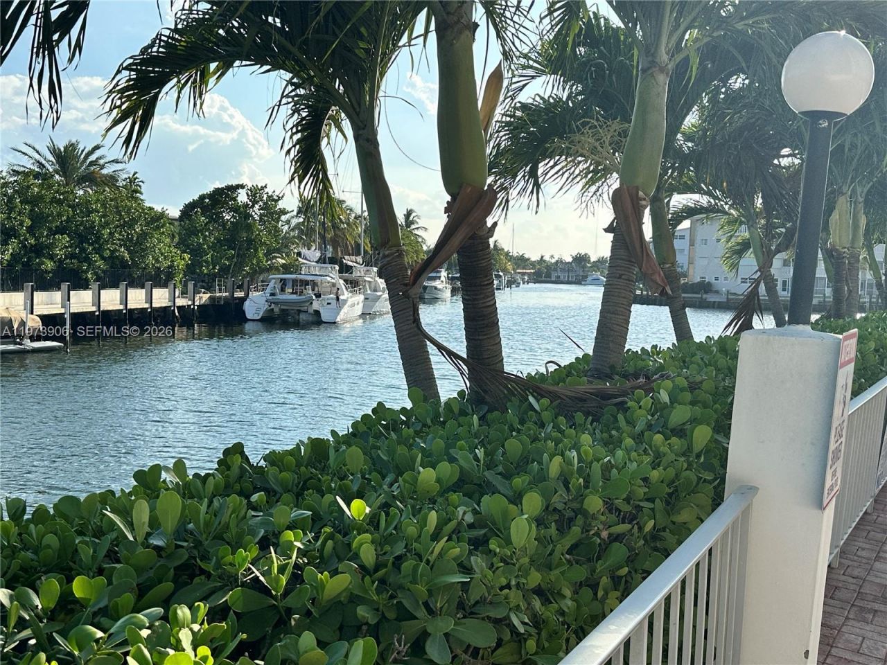 401 Golden Isles Dr , Unit 1013, Hallandale Beach, FL 33009 Photo