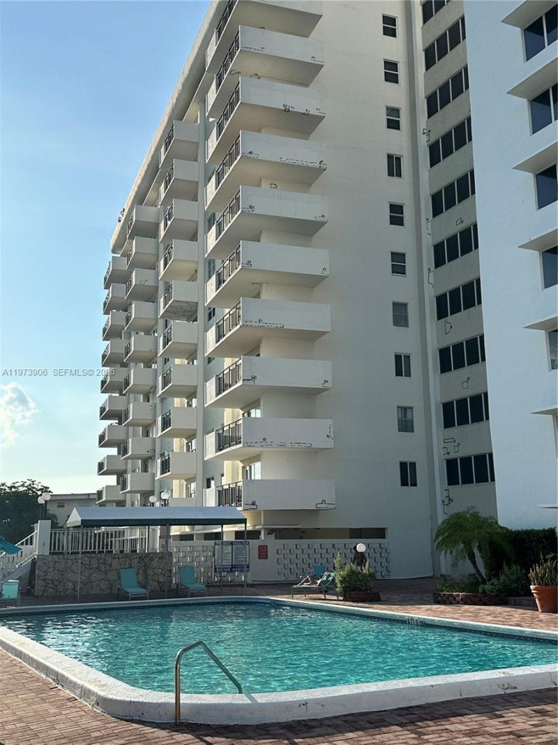 401 Golden Isles Dr , Unit 1013, Hallandale Beach, FL 33009 Photo