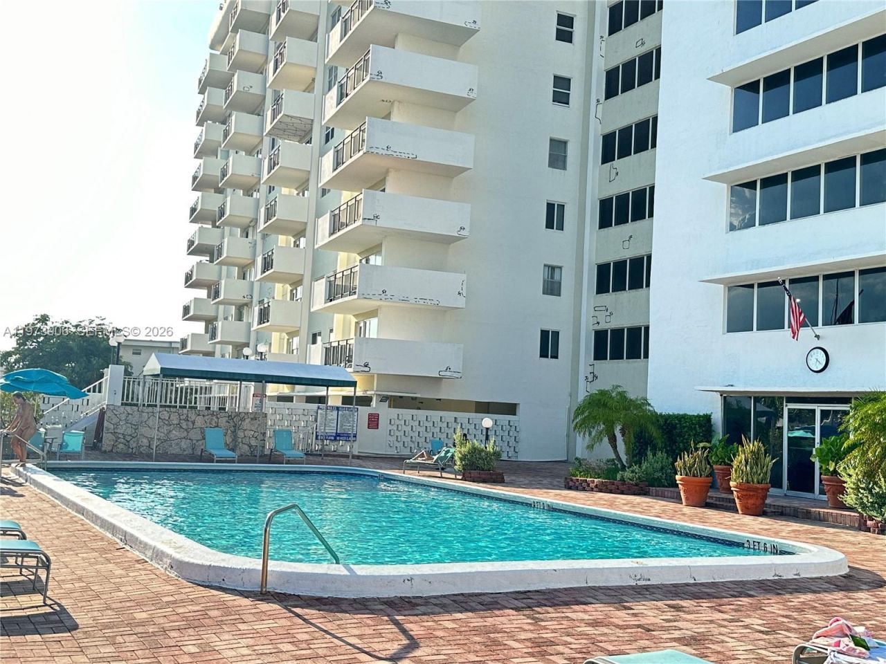 401 Golden Isles Dr , Unit 1013, Hallandale Beach, FL 33009 Photo