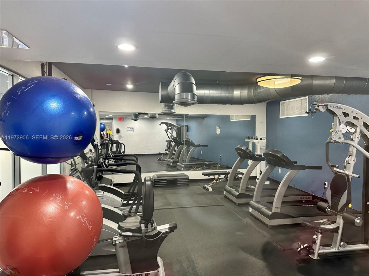 401 Golden Isles Dr , Unit 1013, Hallandale Beach, FL 33009 Photo