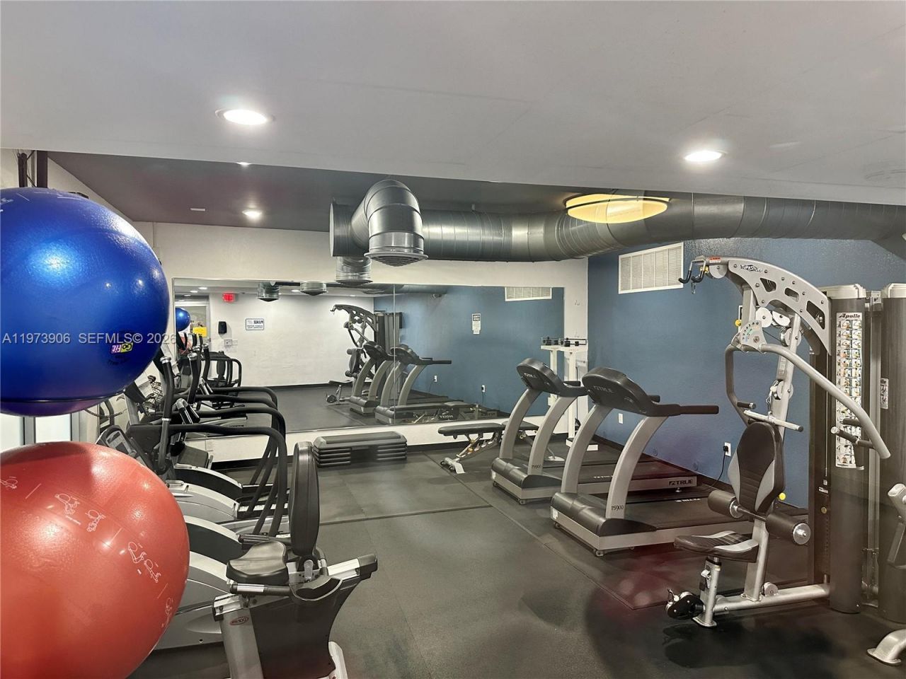 401 Golden Isles Dr , Unit 1013, Hallandale Beach, FL 33009 Photo