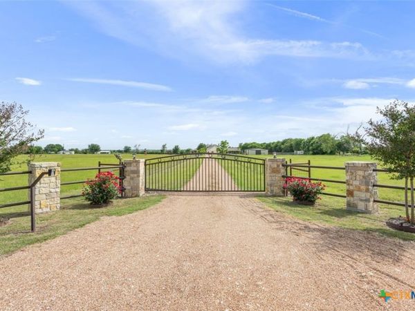 645 W Big Elm Road, Troy, TX 76579