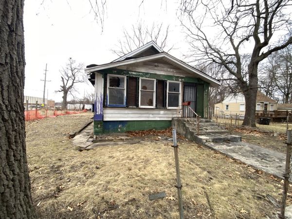 880 Gerry Street, Gary, IN 46406