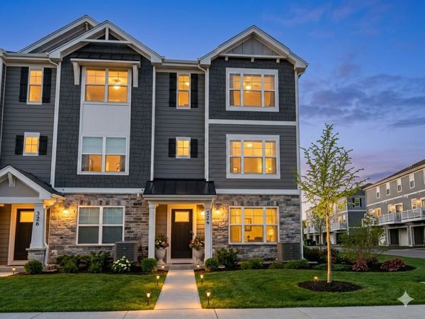 324 Basin Court , St. Charles, IL 60174