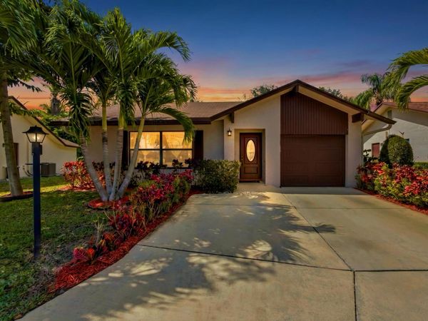 6345 Tall Cypress Circle, Greenacres, FL 33463