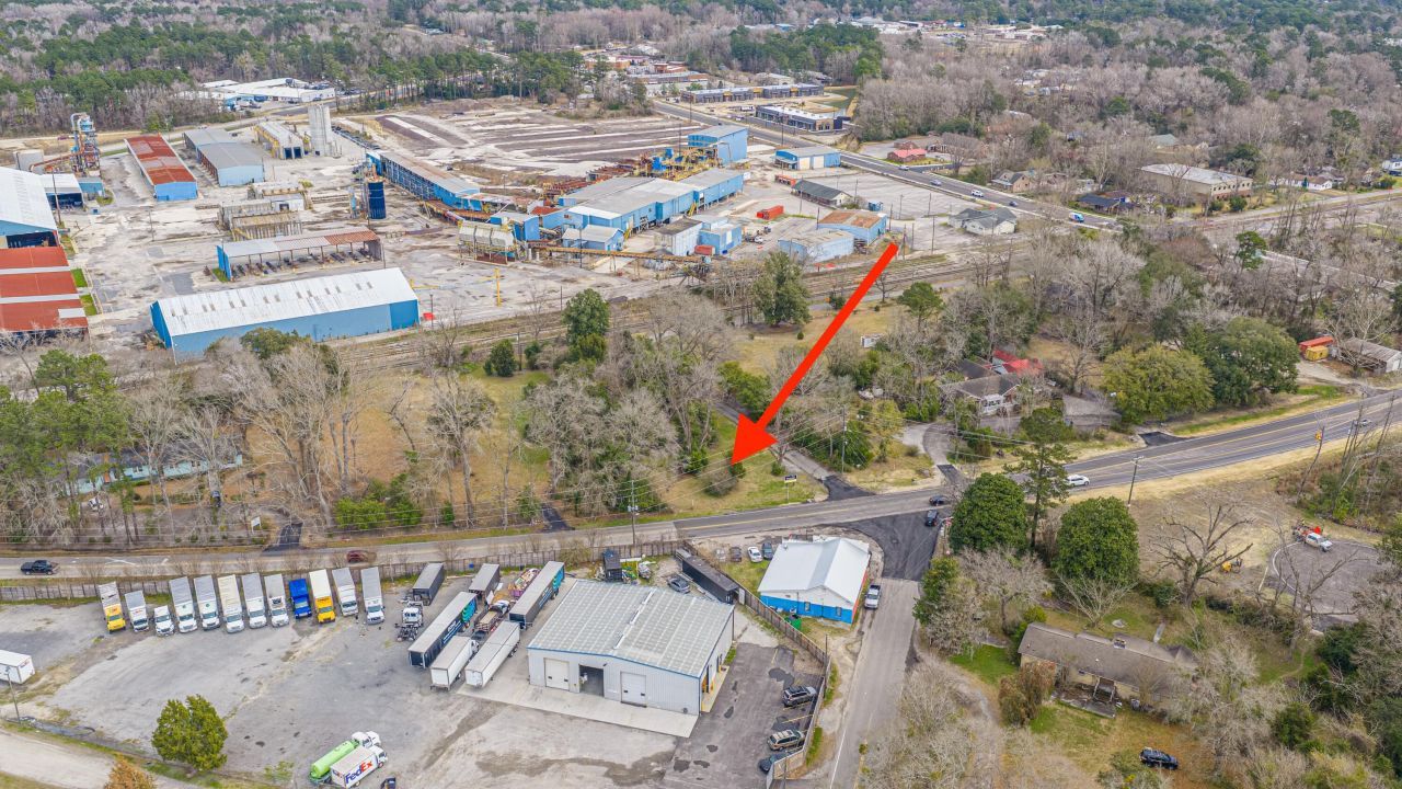 1001 W Richardson Avenue  Photo 10