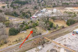 1001 W Richardson Avenue  photo 4