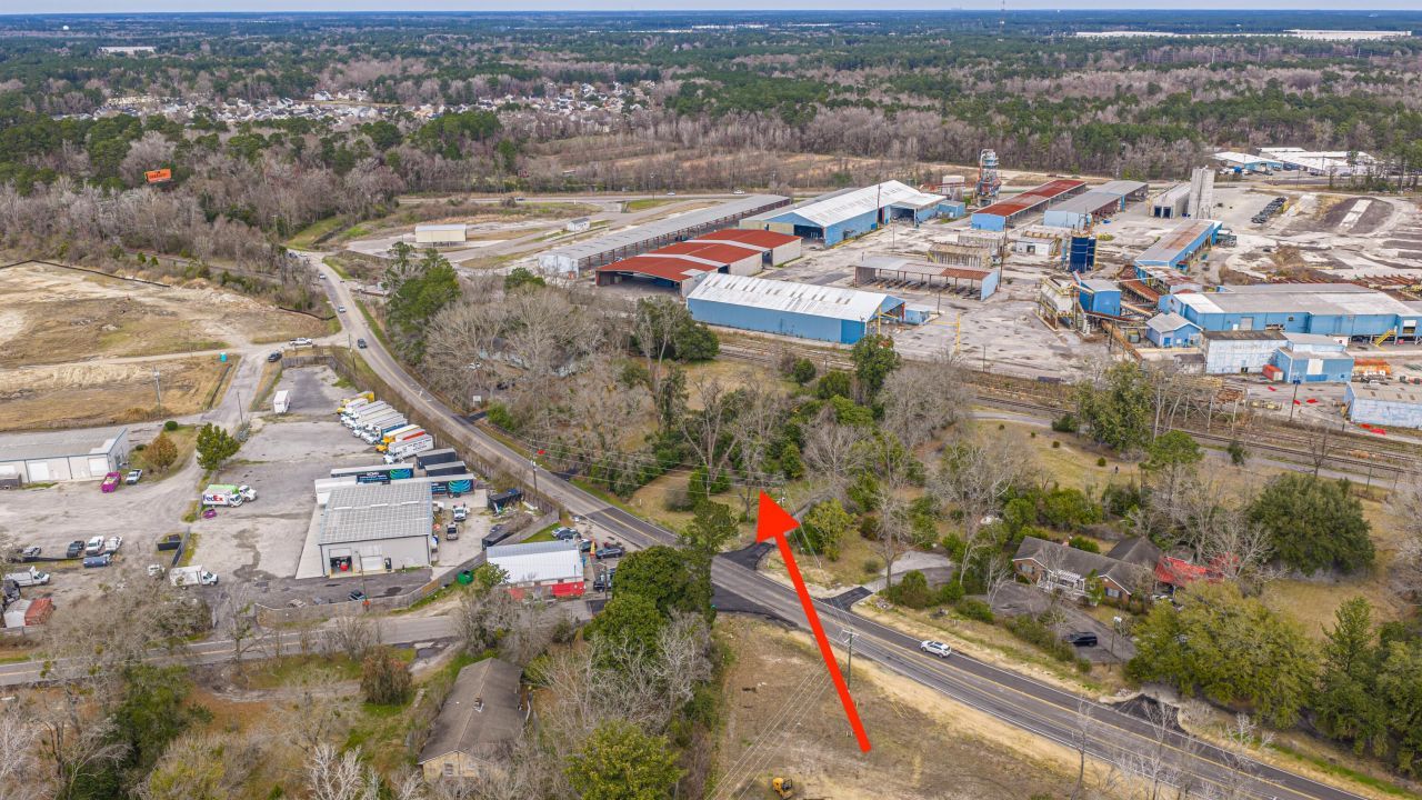 1001 W Richardson Avenue  Photo 7