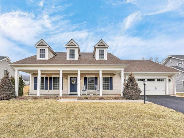 5671 Sullivan LN, Roanoke, VA 24012