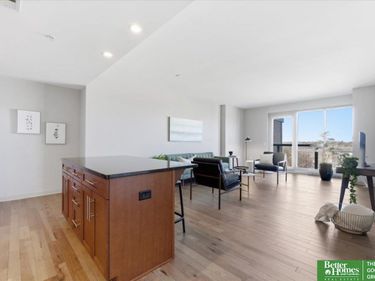 3201 Dodge Court, Unit 5710, Omaha, NE 68131