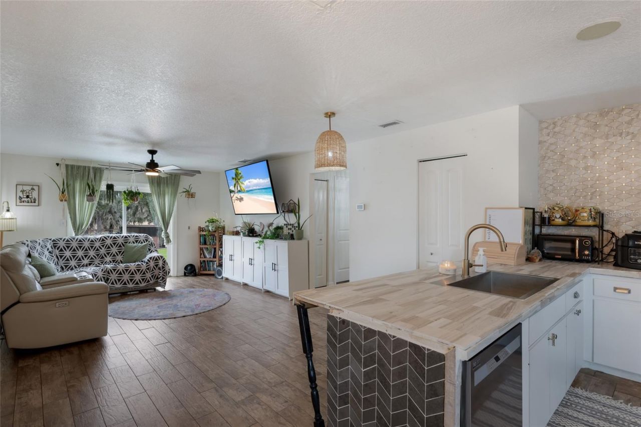 2731 Logue Road, Myakka City, FL 34251 Photo