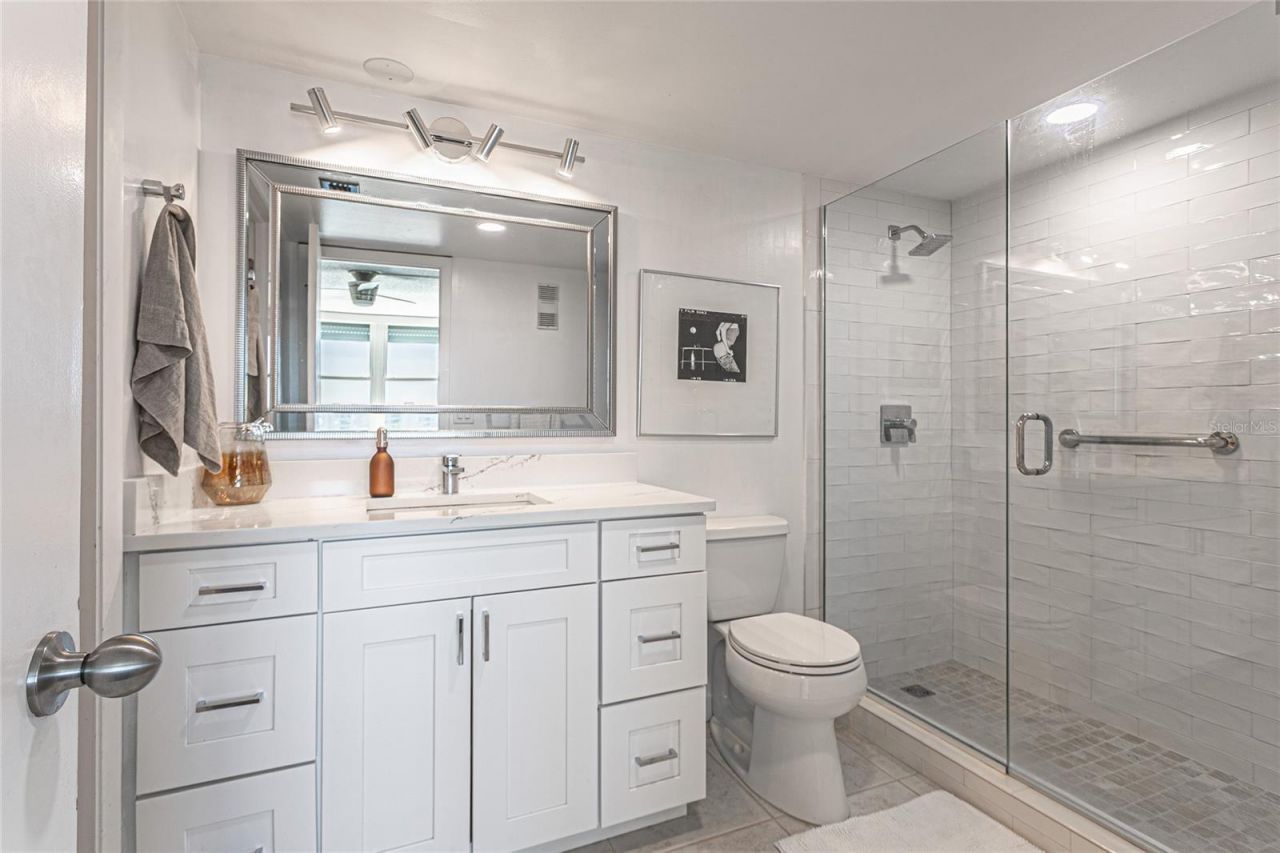 7600 Sun Island Drive S, Unit 707, South Pasadena, FL 33707 Photo