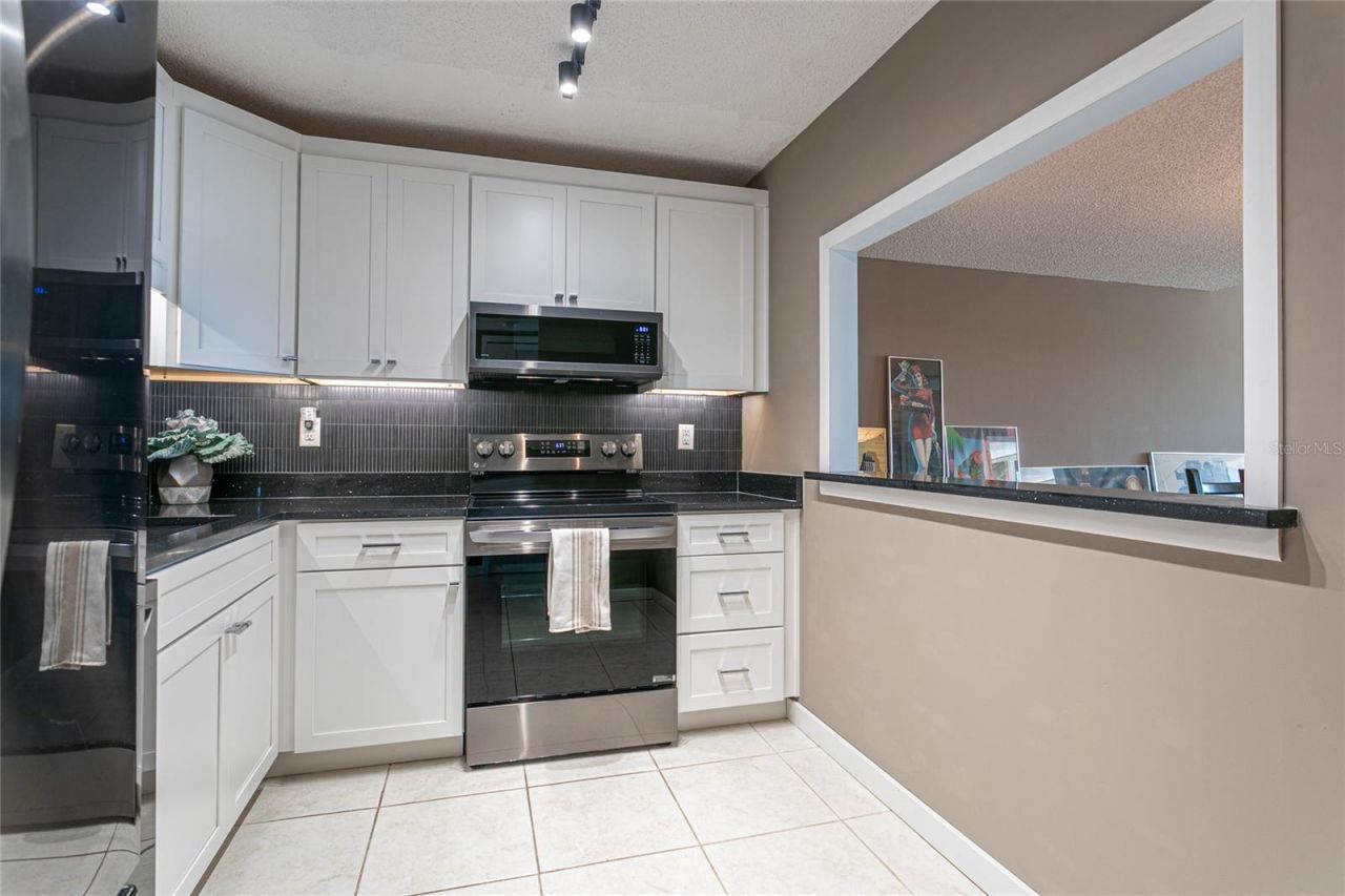 7600 Sun Island Drive S, Unit 707, South Pasadena, FL 33707 Photo
