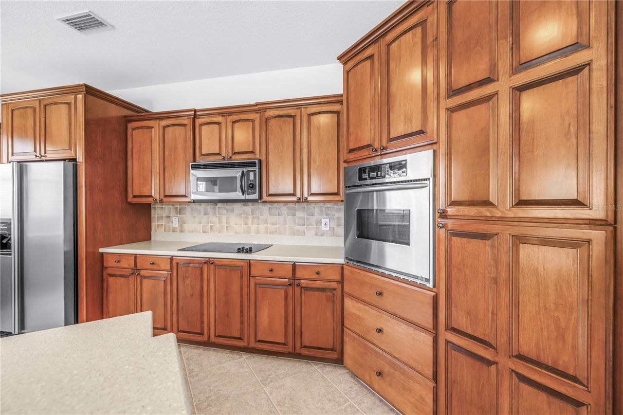 14365 Eagle Pointe Drive, Clearwater, FL 33762 Photo