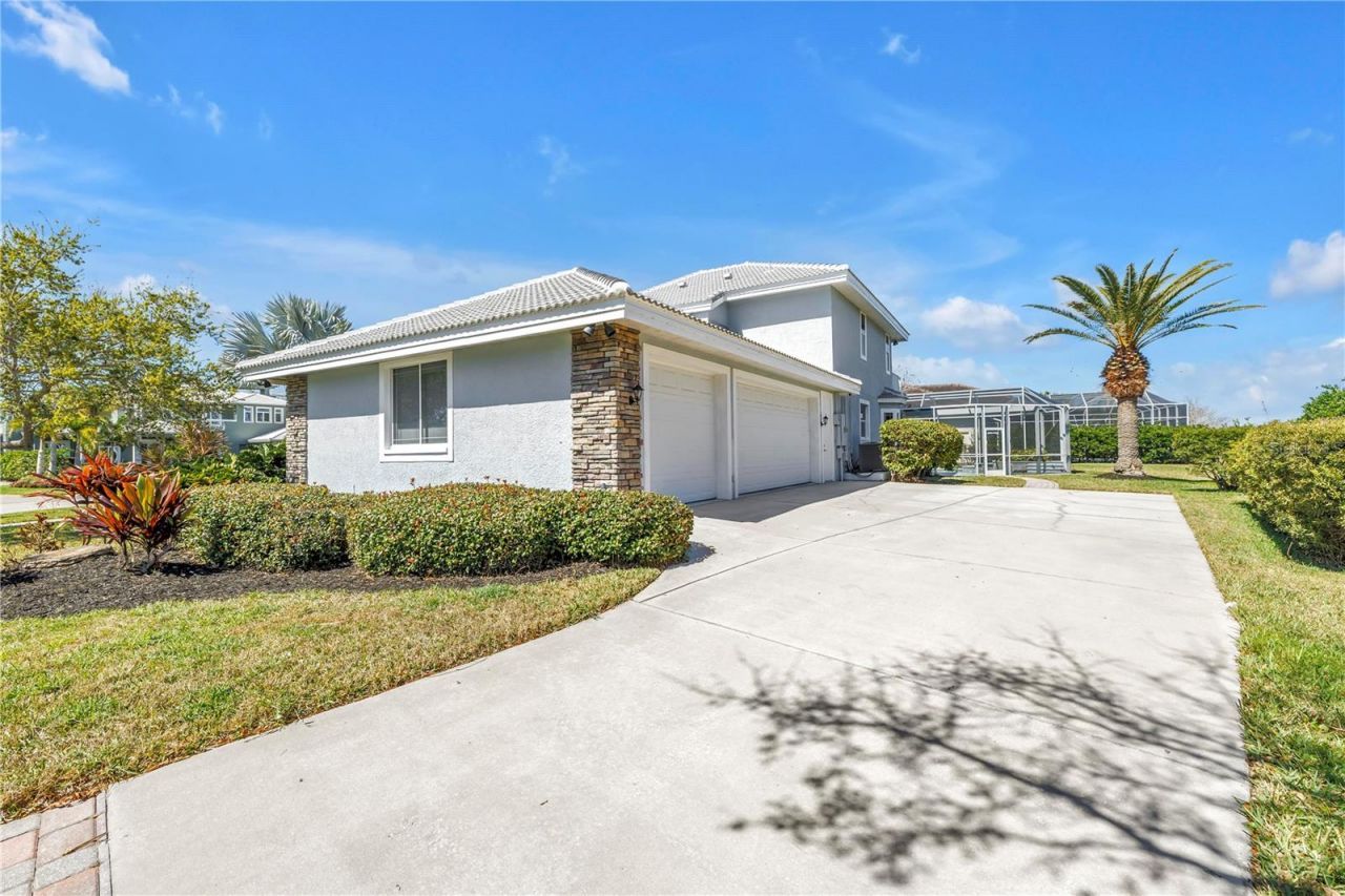 14365 Eagle Pointe Drive, Clearwater, FL 33762 Photo