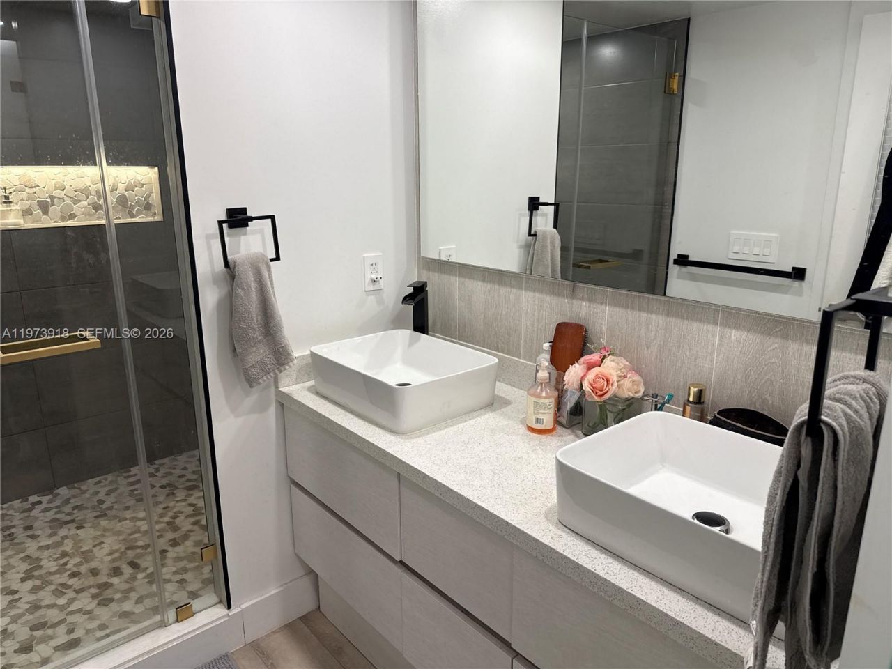 2333 Brickell Ave , Unit 1616, Miami, FL 33129 Photo