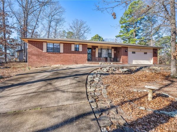 2 Wigston Lane, Bella Vista, AR 72714