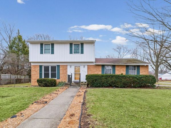 708 Stratford Drive , Champaign, IL 61821