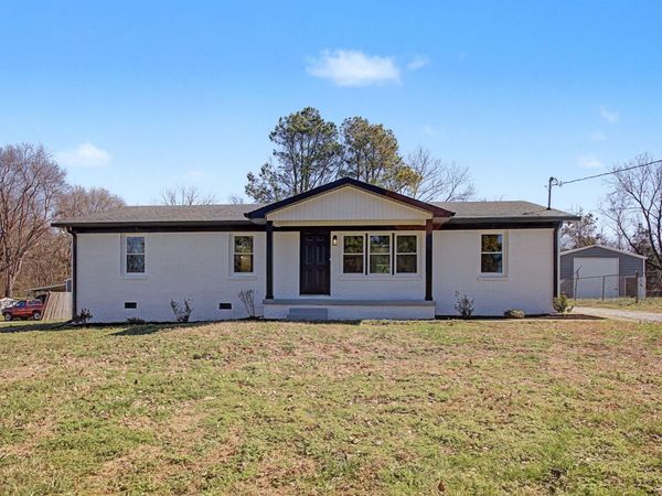 131 Lakeside Dr , Columbia, TN 38401